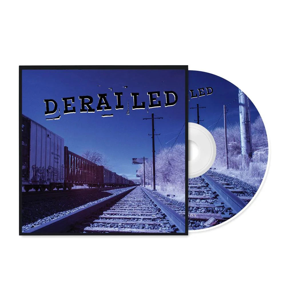 Maintain IV.V - Derailed Book and DVD Combo - Image 3