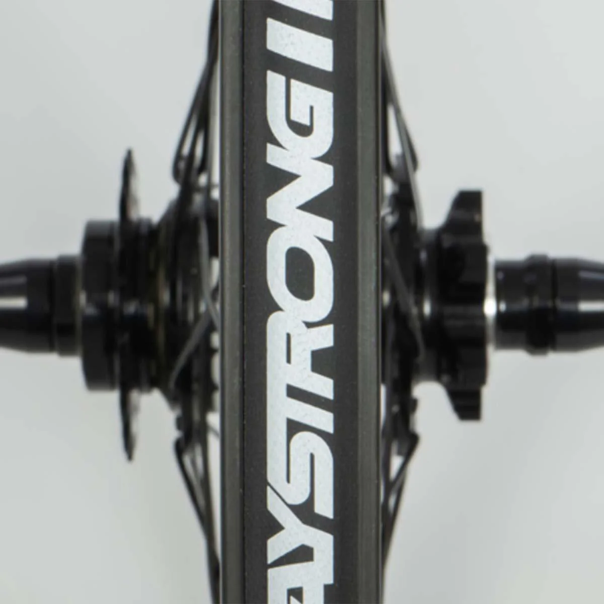 Stay Strong Carbon 20" Disc 1.75" Wheelset - Image 9