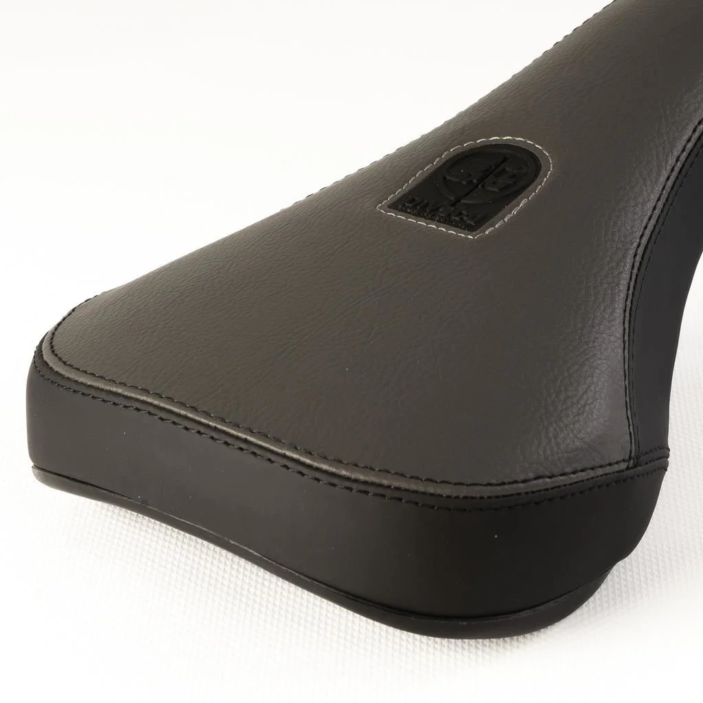 Stay Strong Combo Mid Pivotal Race Seat - Image 3