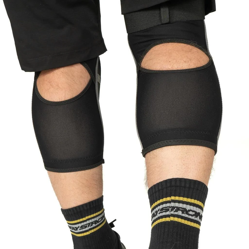 Stay Strong Conflict Knee Guard - Image 3