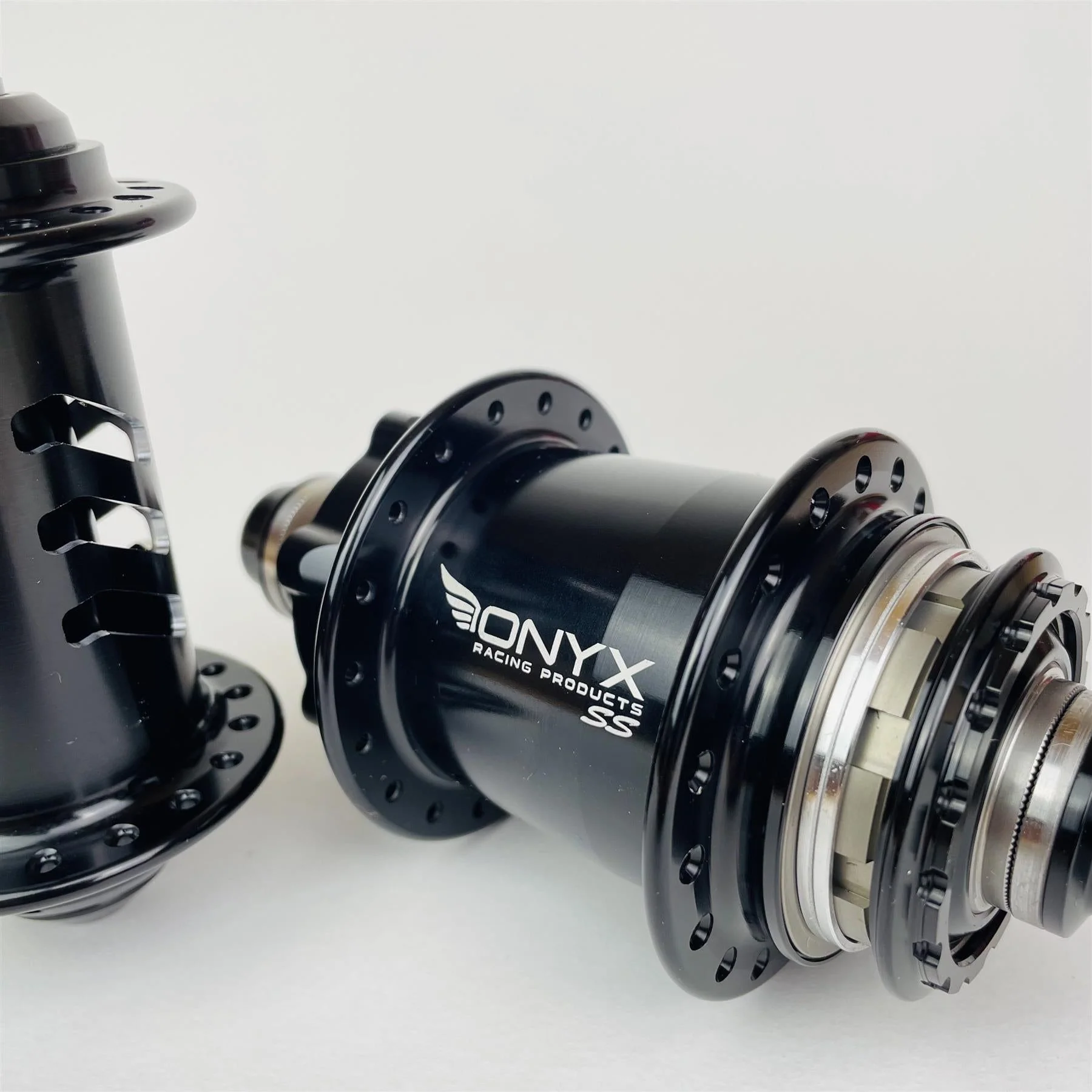 Stay Strong Limited Edition Onyx Ultra SS 36h Disc Hubset - 20mm (Front) 10mm (Rear) - Image 5