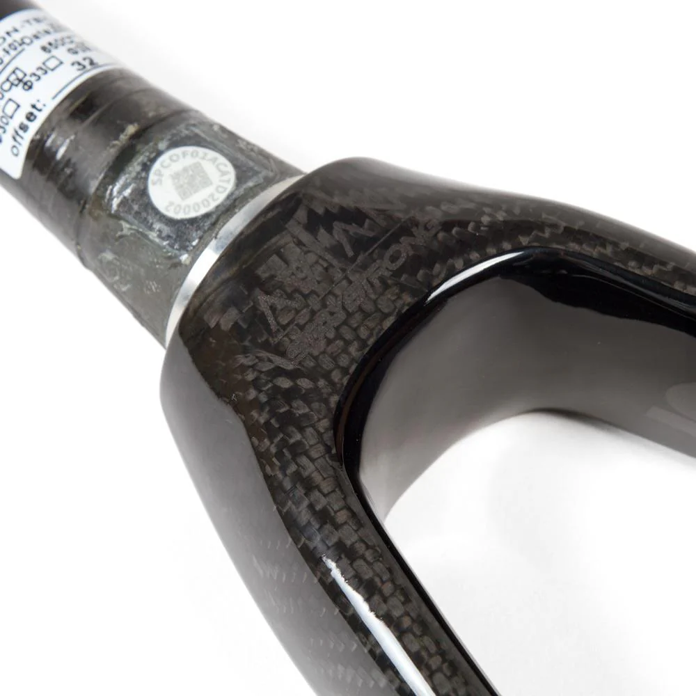Stay Strong x Avian Versus Pro Carbon Tapered 20'' Race Forks - Gloss Carbon/ 20mm dropouts - Image 2